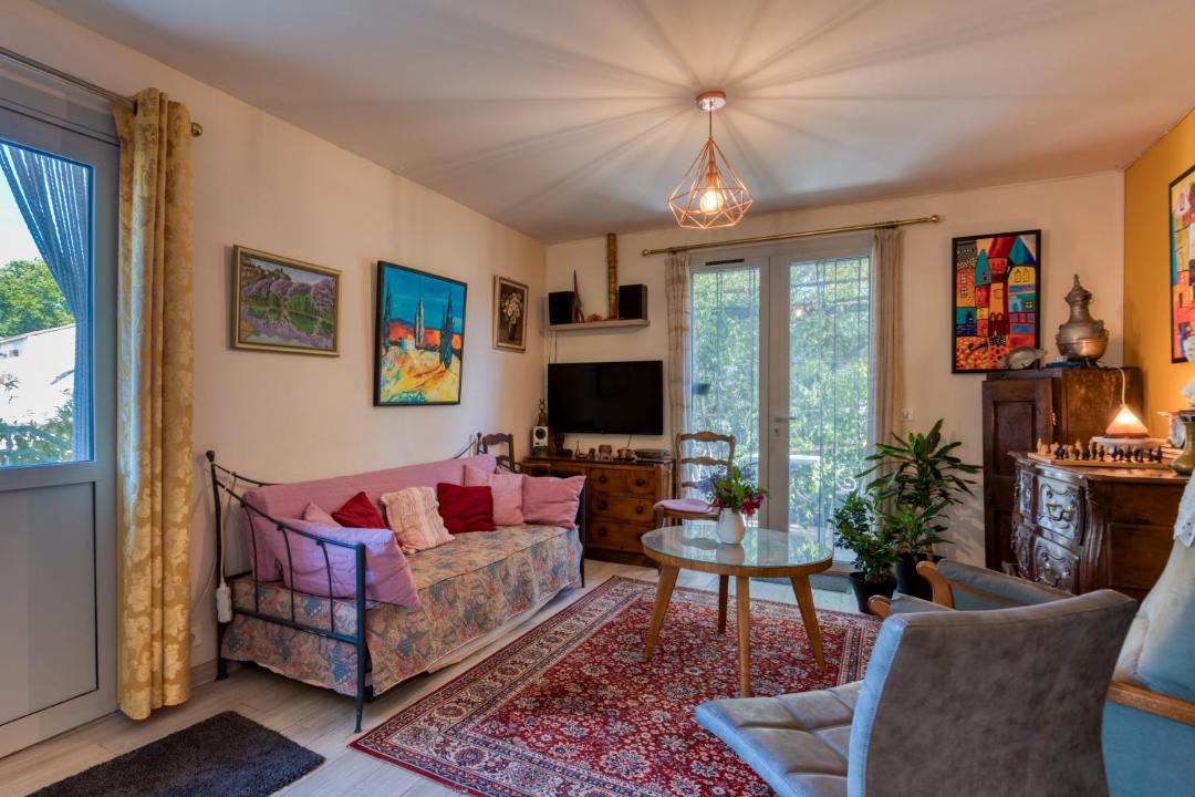 Photo of Others in Lunel-Viel