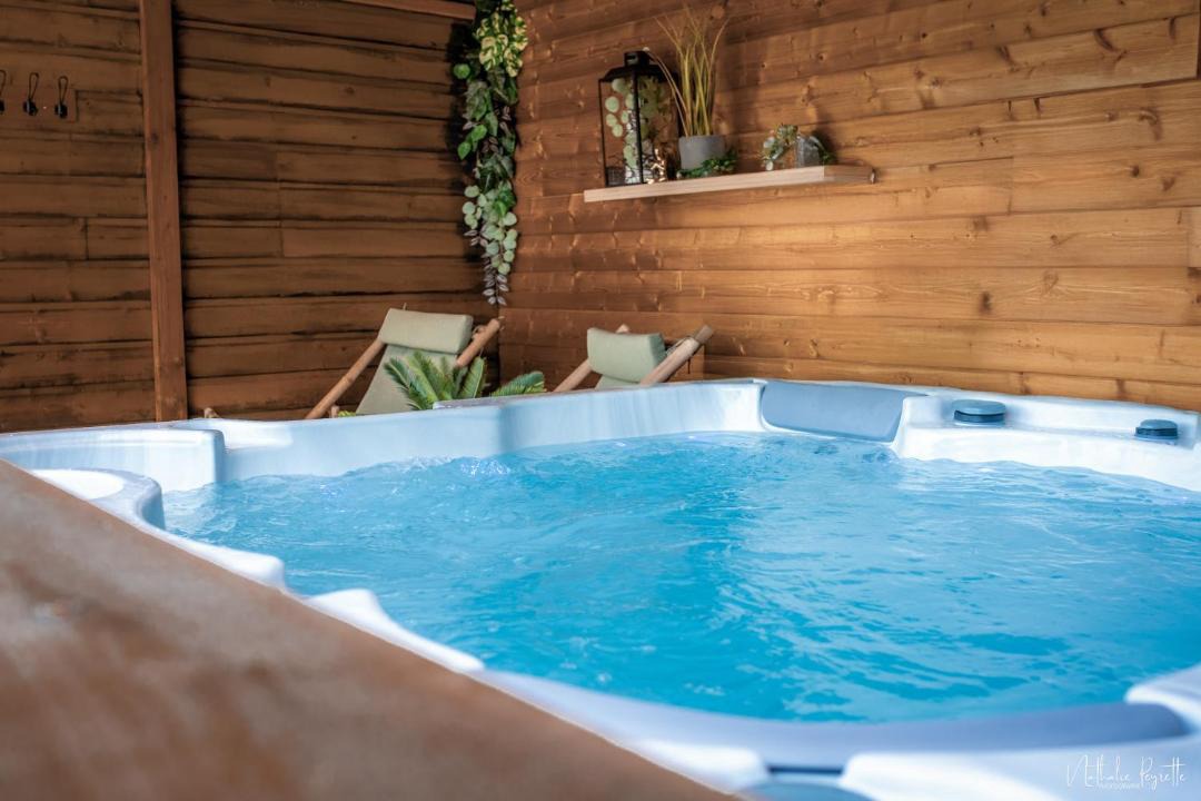 Photo of Others in Fichous-Riumayou