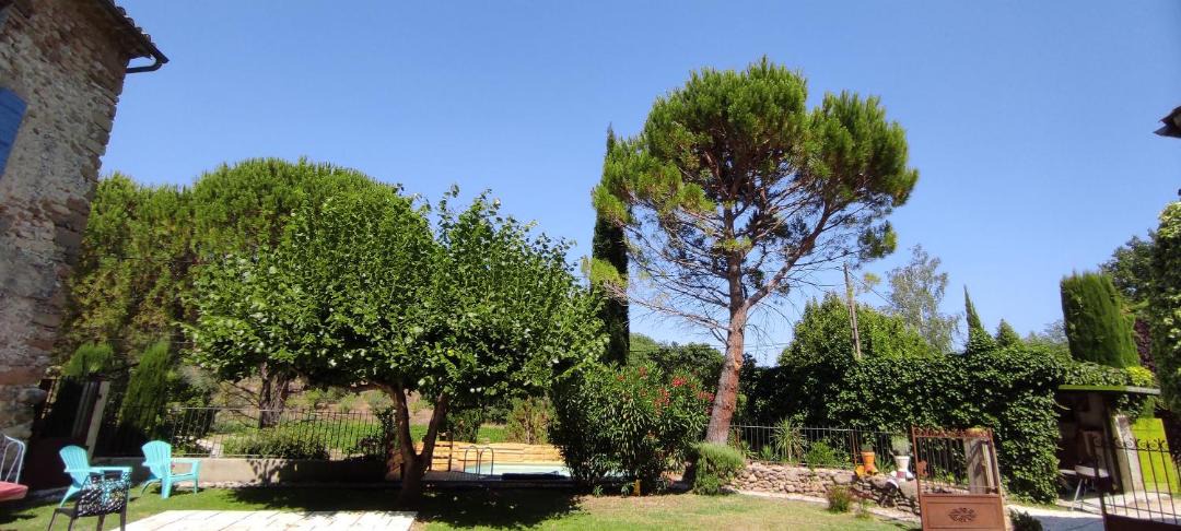 Photo of Others in Entrechaux