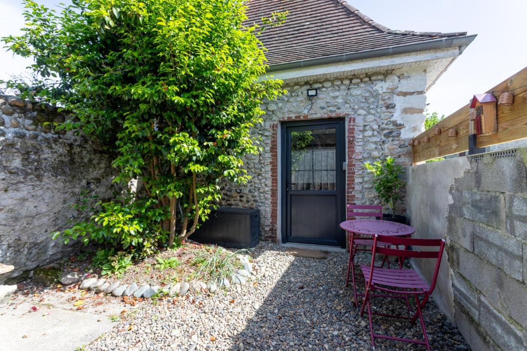 Photo of Others in Mont