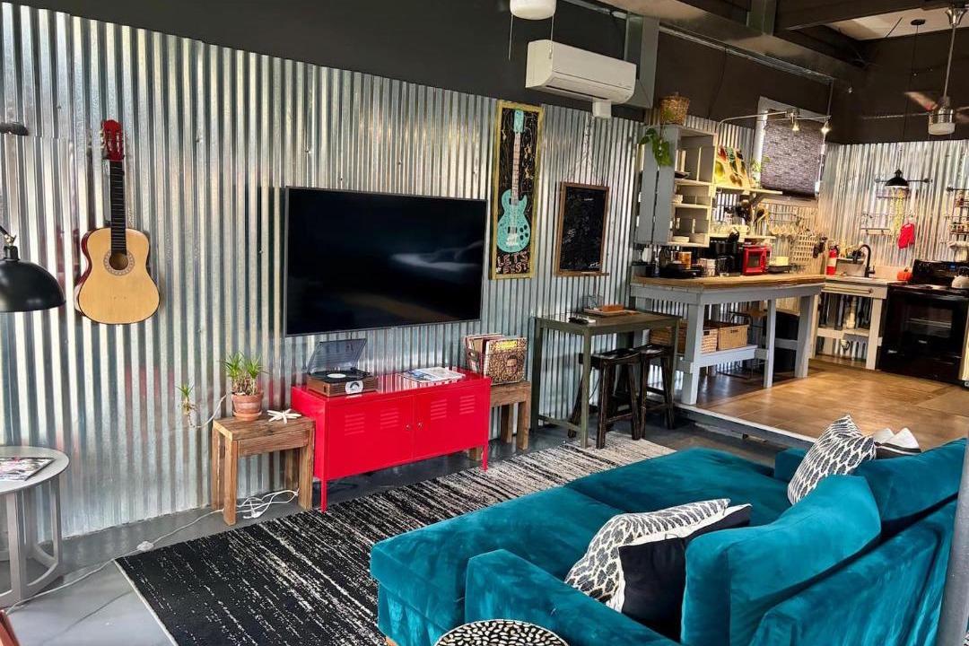 Photo of Livingroom in Algiers Point