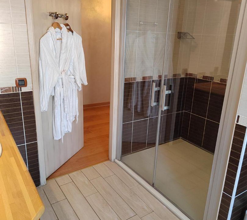 Photo of Bathroom in Huelgoat