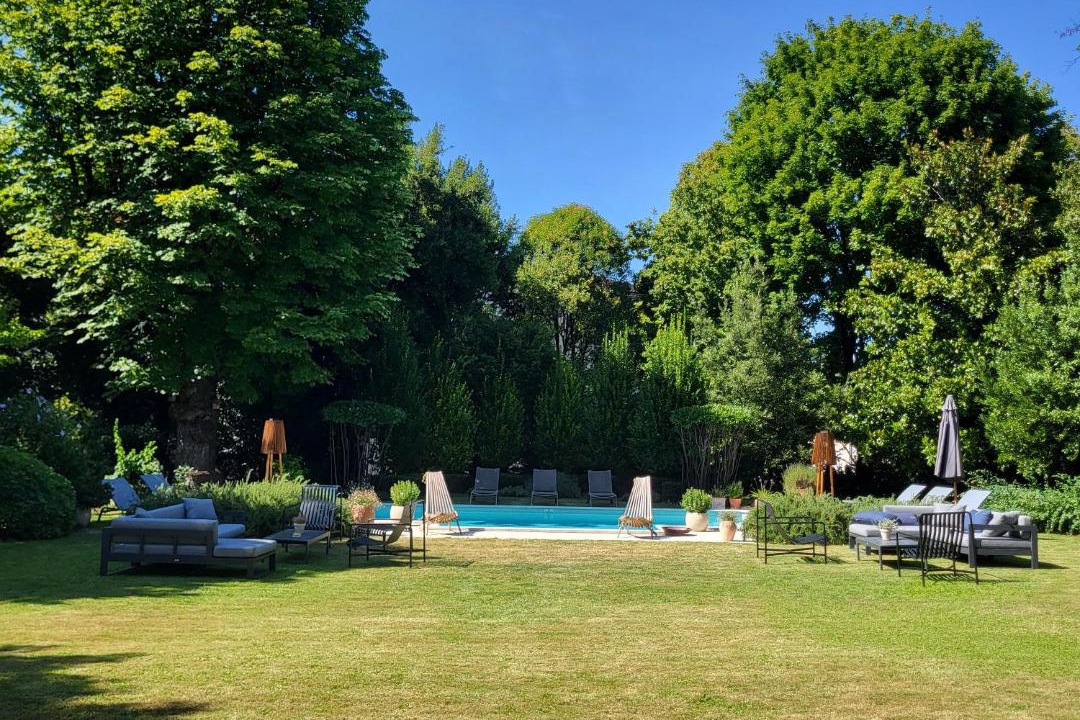 Photo of Others in Cognac