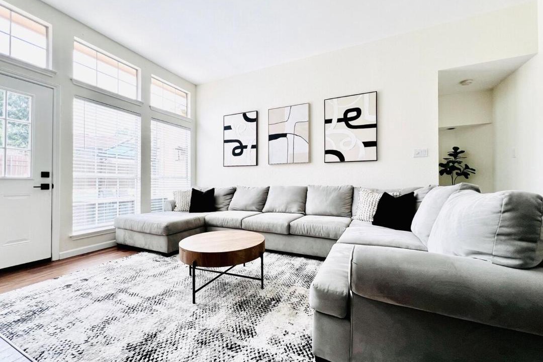 Photo of Livingroom in The Colony