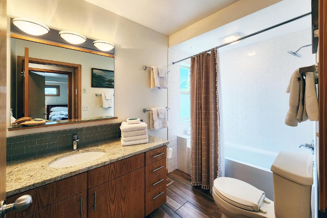 Photo of Bathroom in Yachats