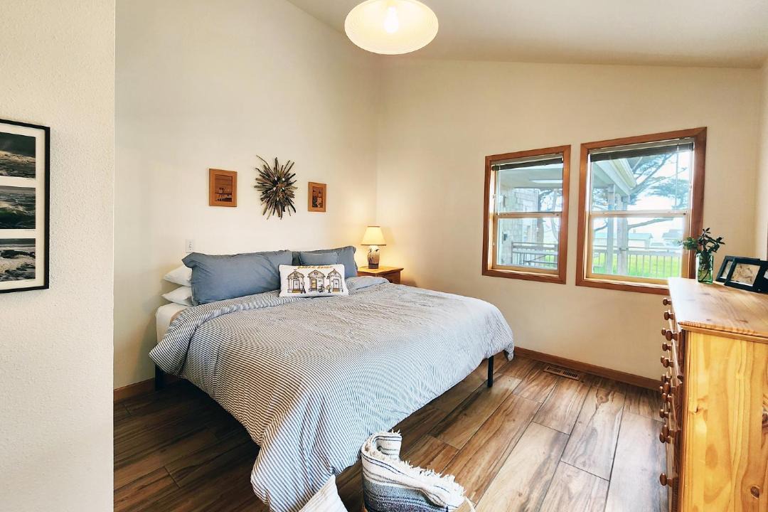 Photo of Bedroom in Yachats