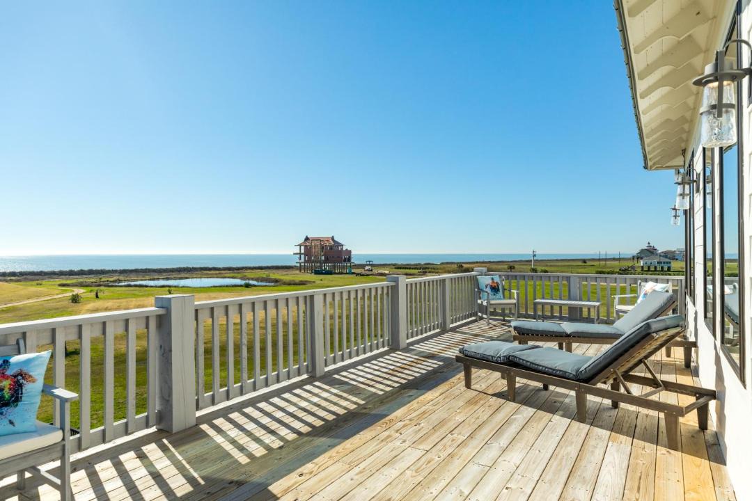 Photo of Patio Balcony in Port Bolivar