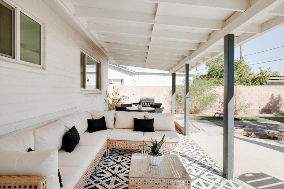 Photo of Patio Balcony in Papago Parkway