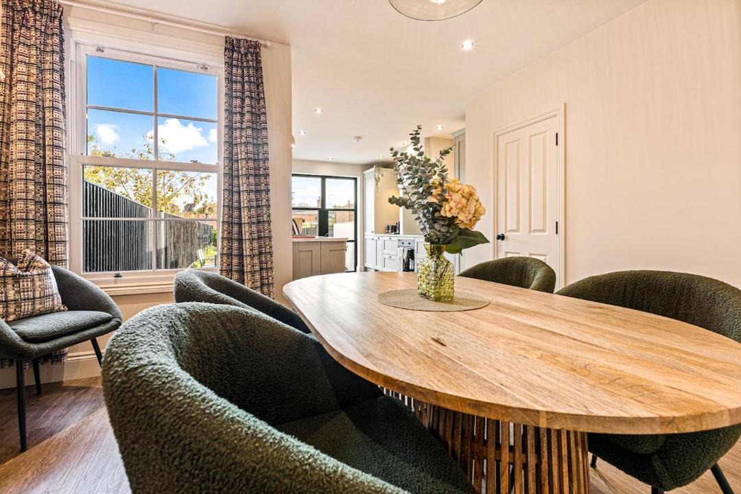 Photo of Others in Ascot