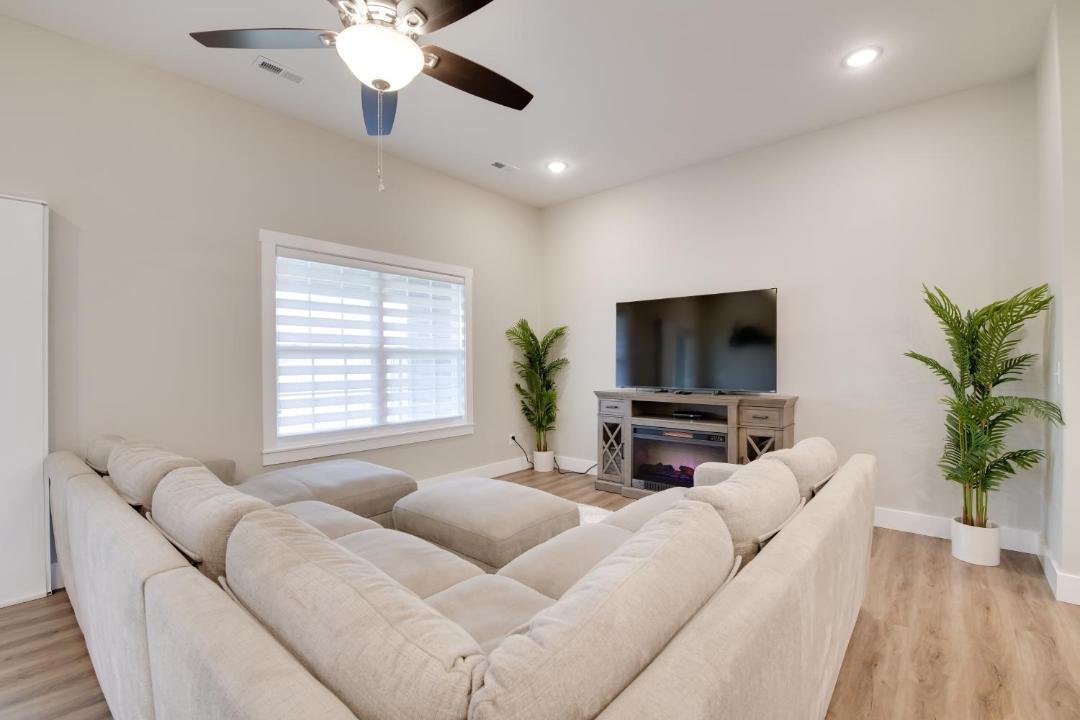 Photo of Others in Ozark