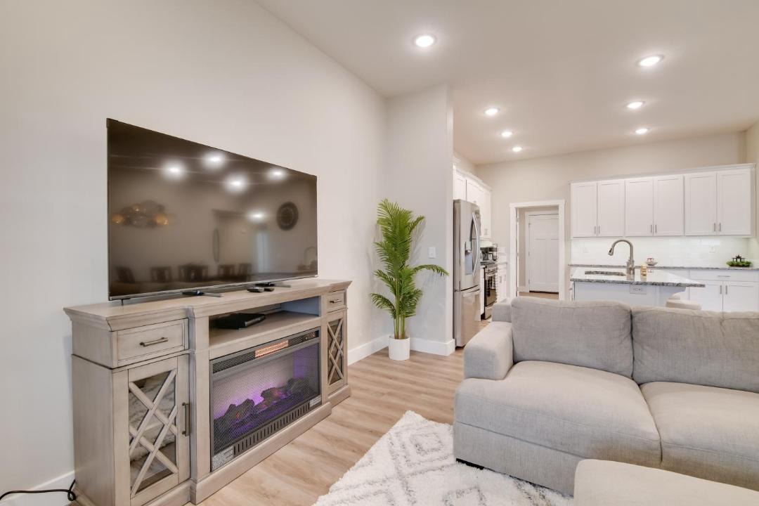 Photo of Others in Ozark