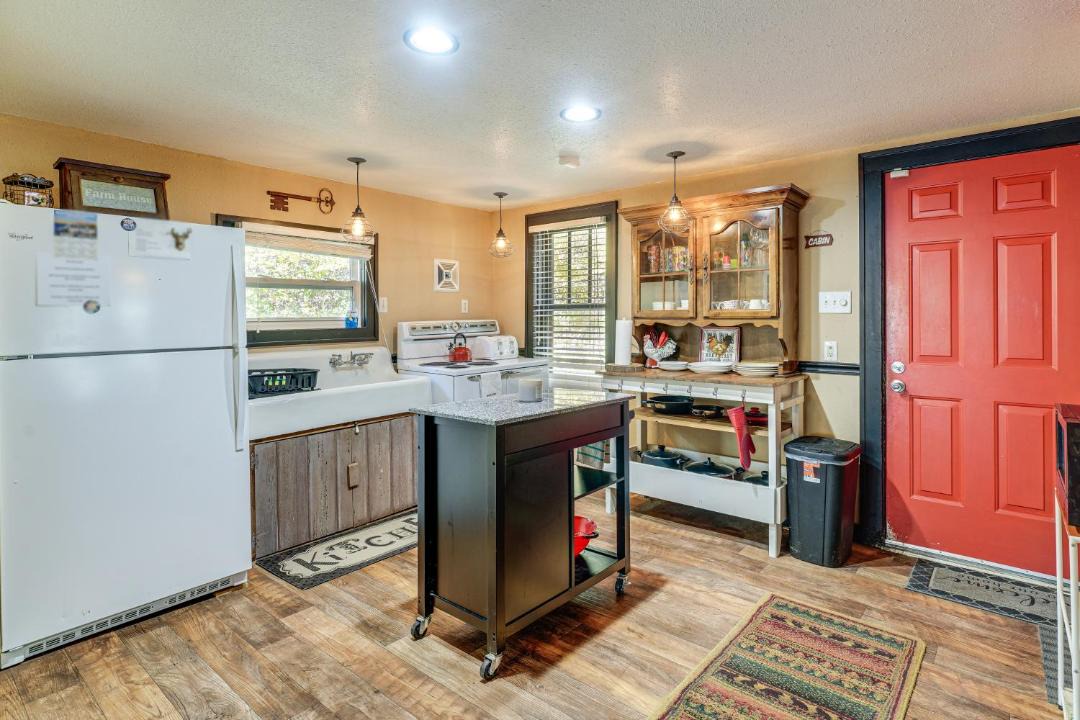 Photo of Kitchen in Glover