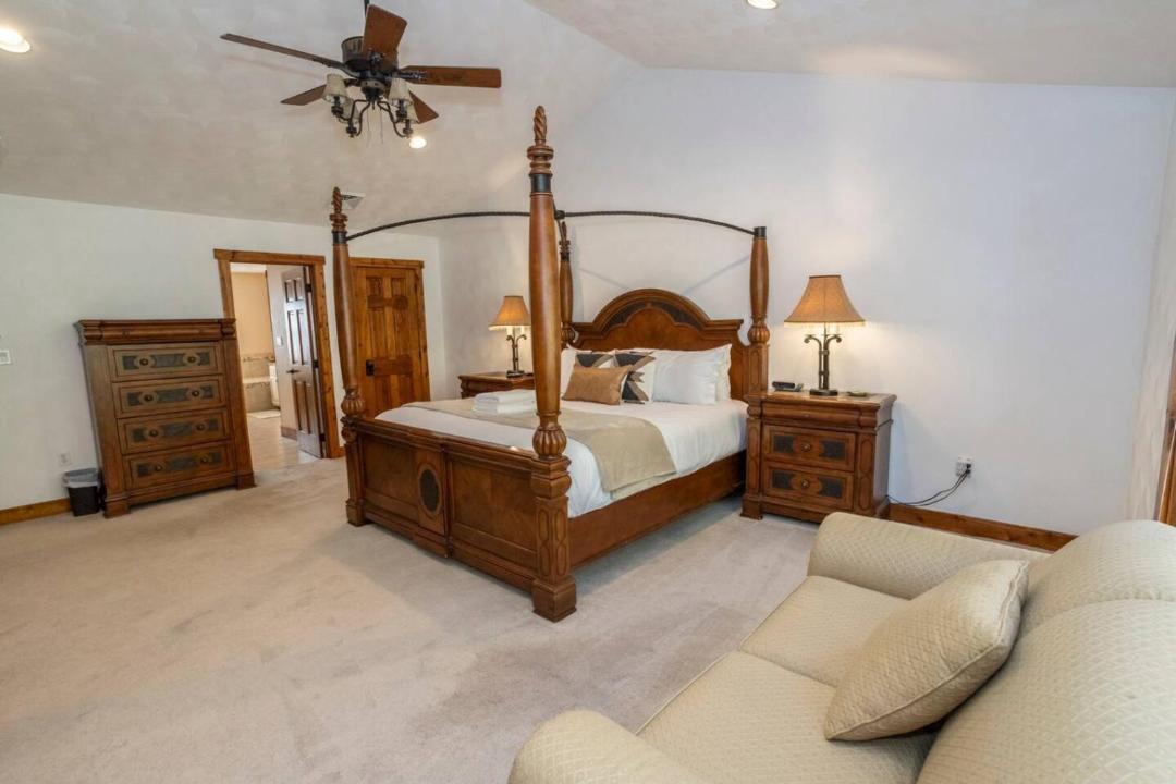 Photo of Bedroom in Seven Springs