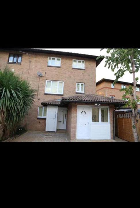 Photo of Others in Thamesmead East