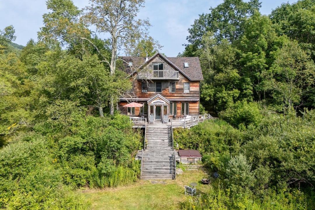 Photo of Others in Andes