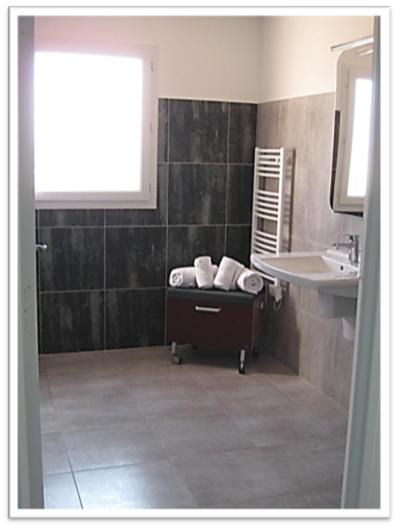 Photo of Bathroom in Cuers