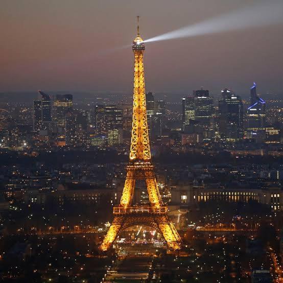 Photo of Others in Champs-Elysees