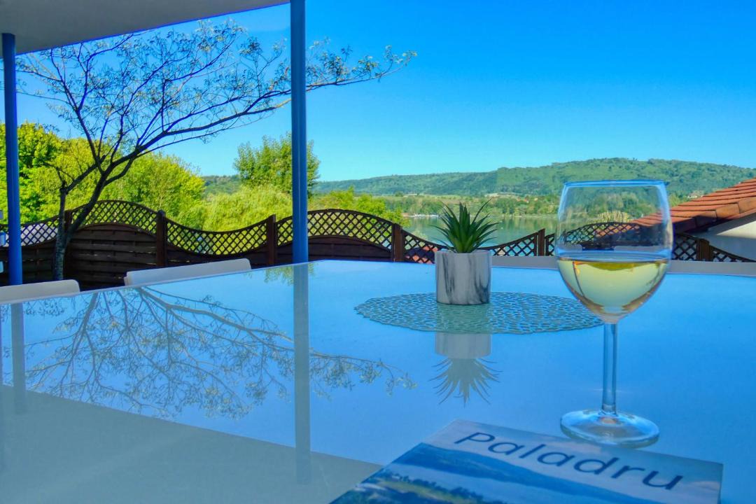 Photo of Others in Bilieu