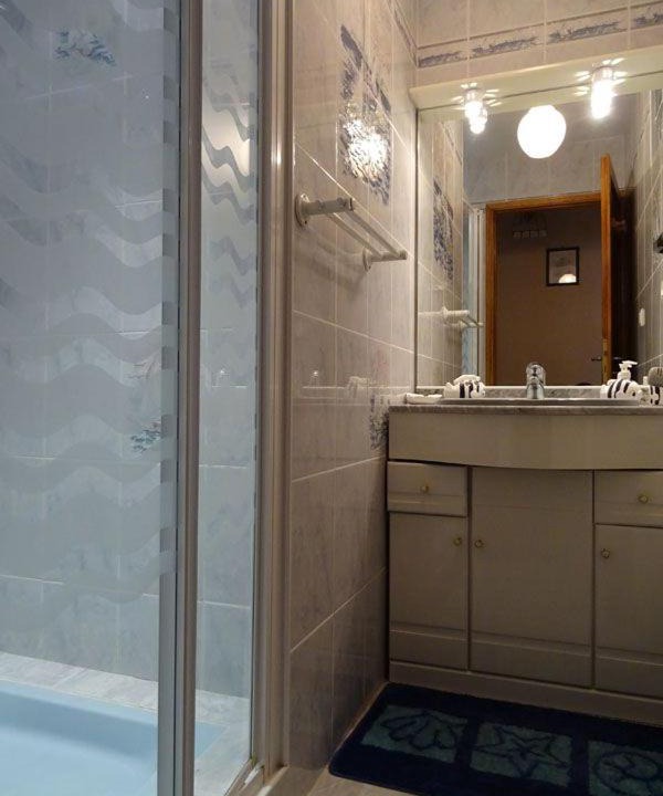 Photo of Bathroom in Castelnau-de-Mandailles