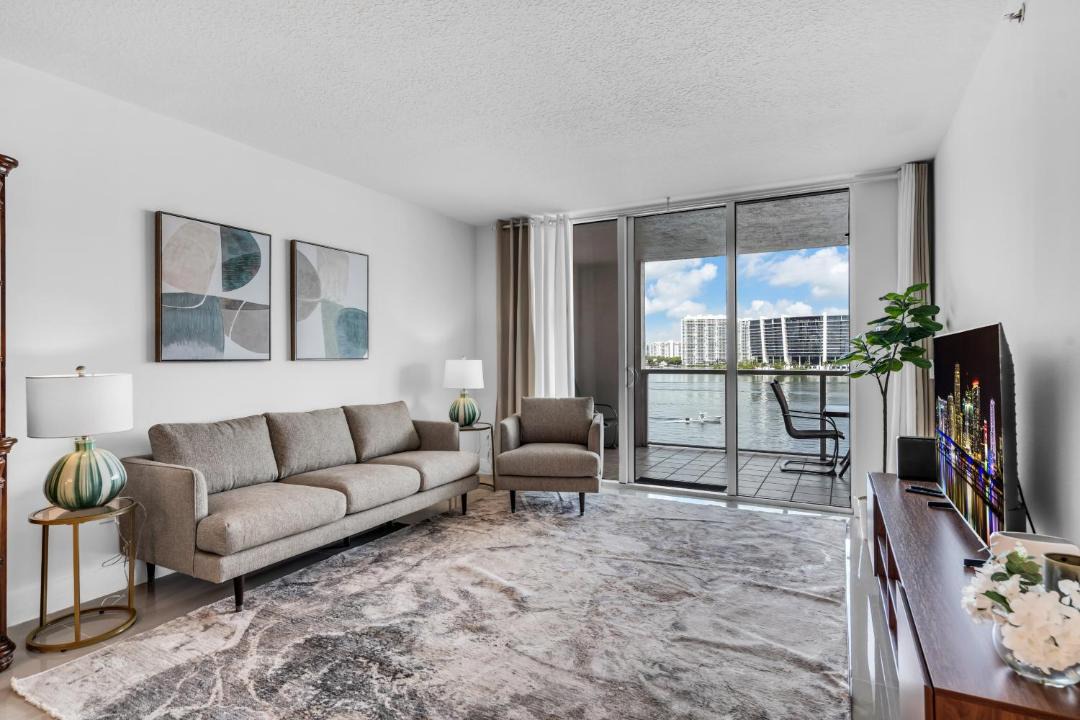 Photo of Others in Sunny Isles Beach