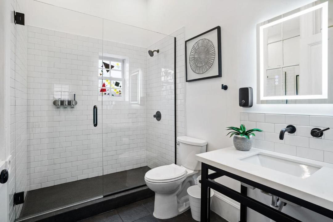 Photo of Bathroom in Gaslamp Quarter