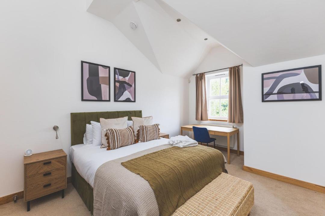 Photo of Bedroom in St. Margarets and North Twickenham