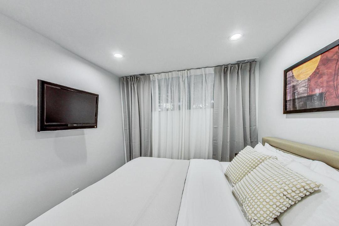 Photo of Bedroom in Park West