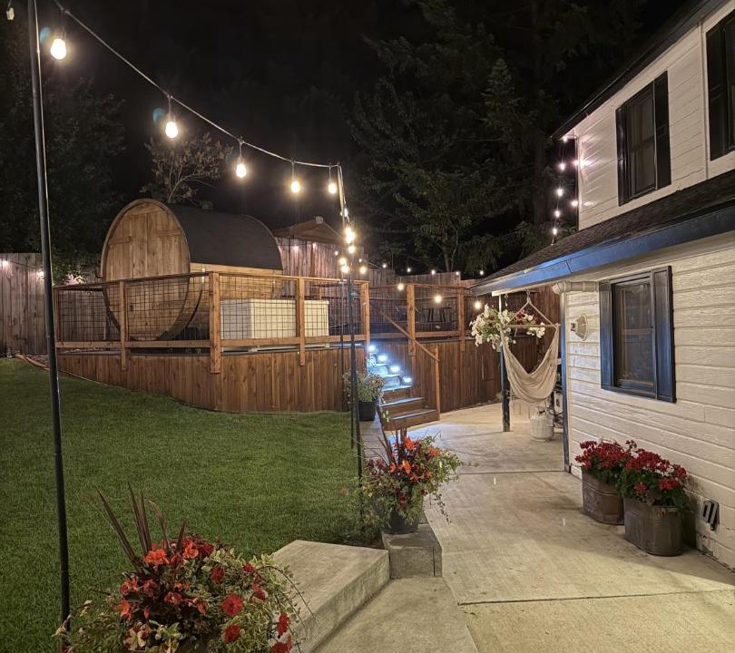 Photo of Others in Roslyn