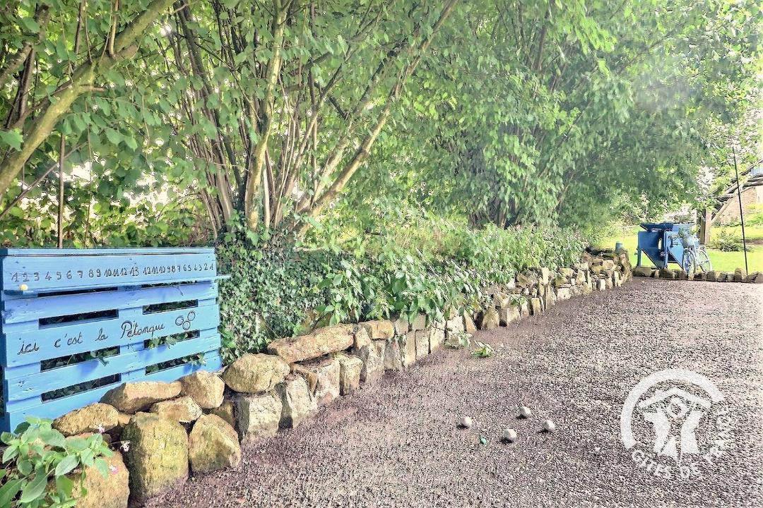 Photo of Others in Saint-Georges-de-Reintembault