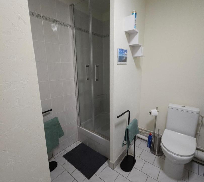 Photo of Bathroom in Saint-Jean-de-la-Ruelle