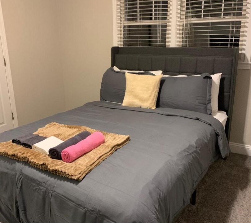 Photo of Bedroom in Villa Heights