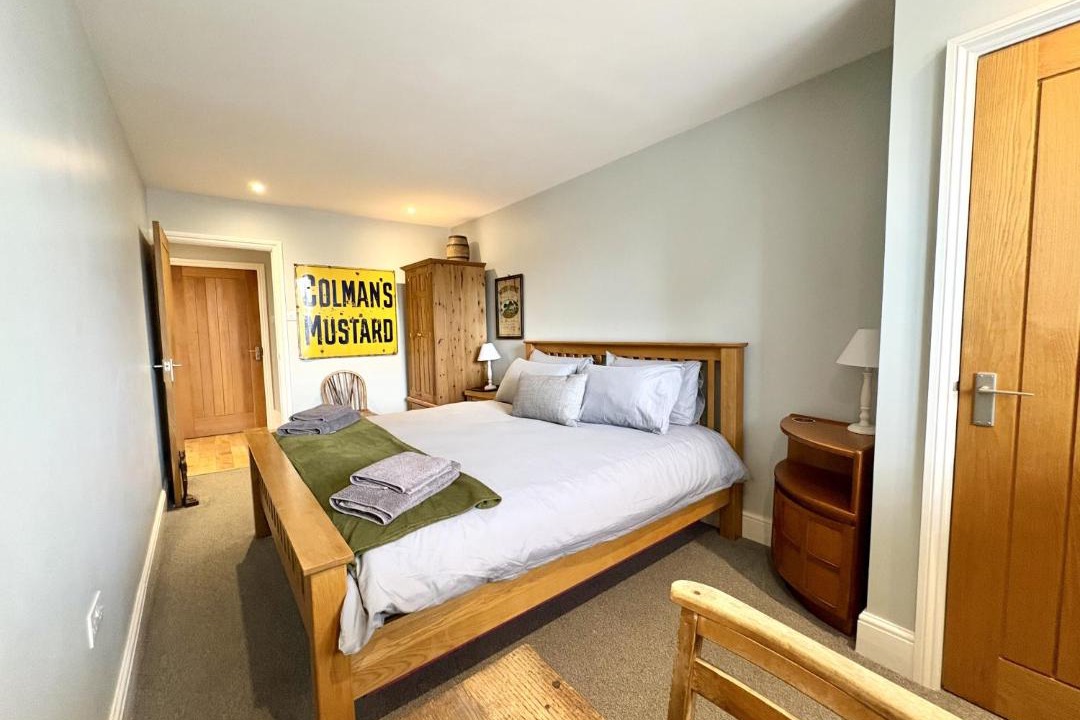 Photo of Others in Shoscombe