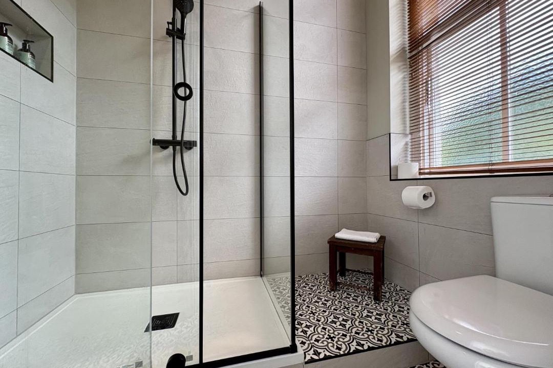 Photo of Others in Shoscombe