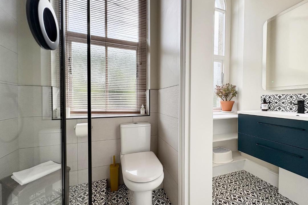 Photo of Others in Shoscombe