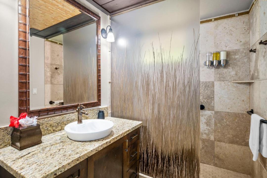 Photo of Bathroom in Napili