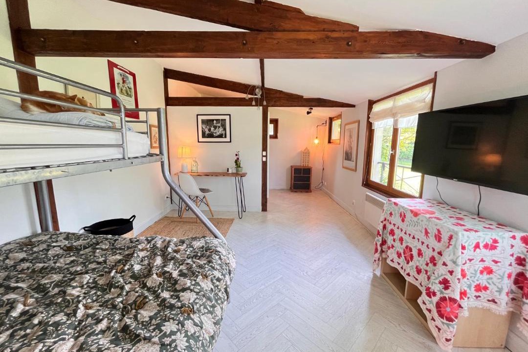 Photo of Bedroom in Mosnay