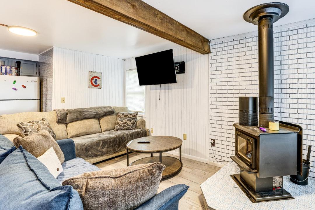 Photo of Livingroom in Reed City