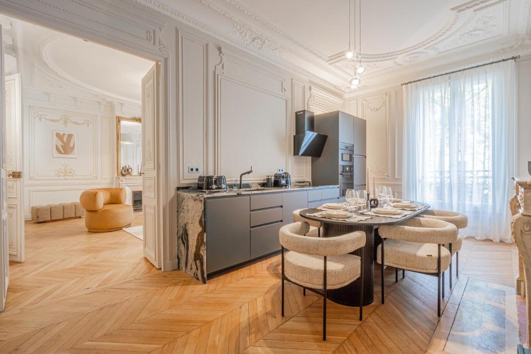 Photo of Others in Saint-Germain-des-Pres