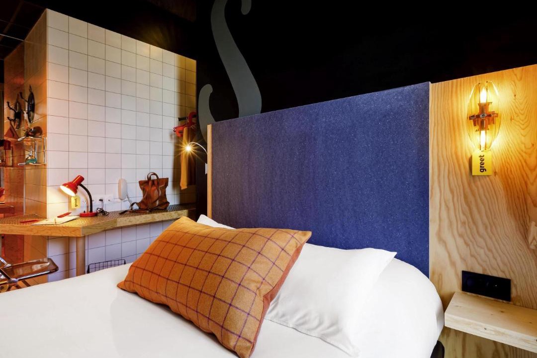 Photo of Bedroom in 2nd Arrondissement