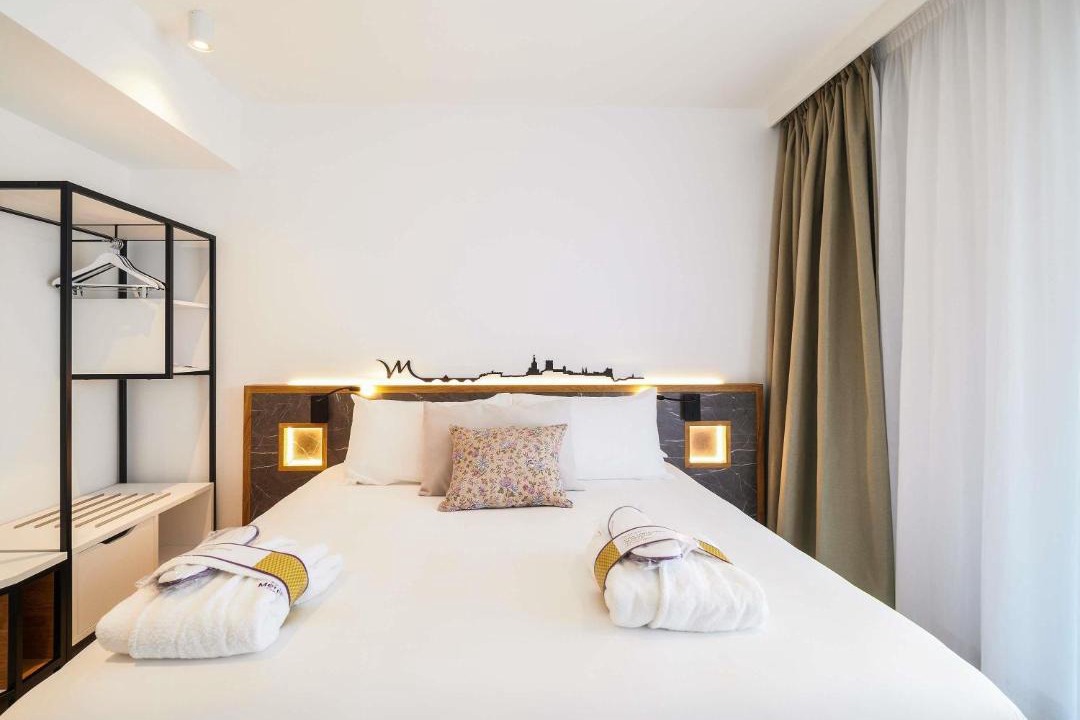 Photo of Others in Avignon