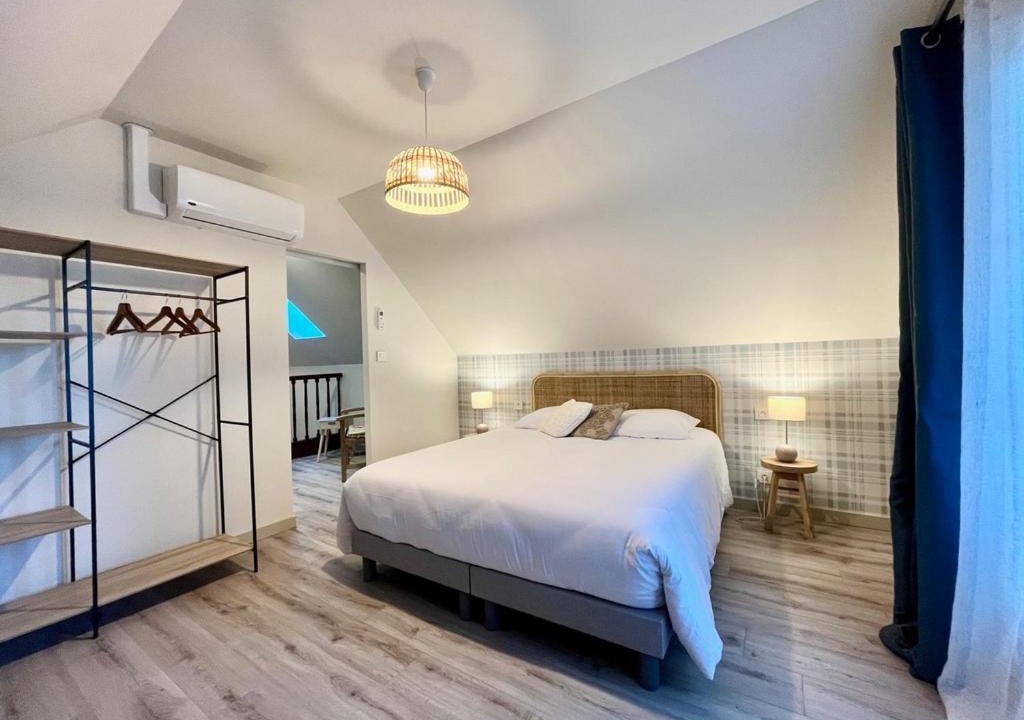 Photo of Bedroom in Gennes