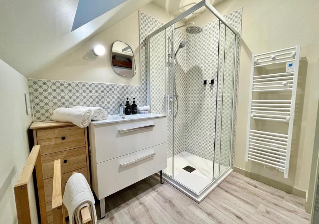 Photo of Bathroom in Gennes