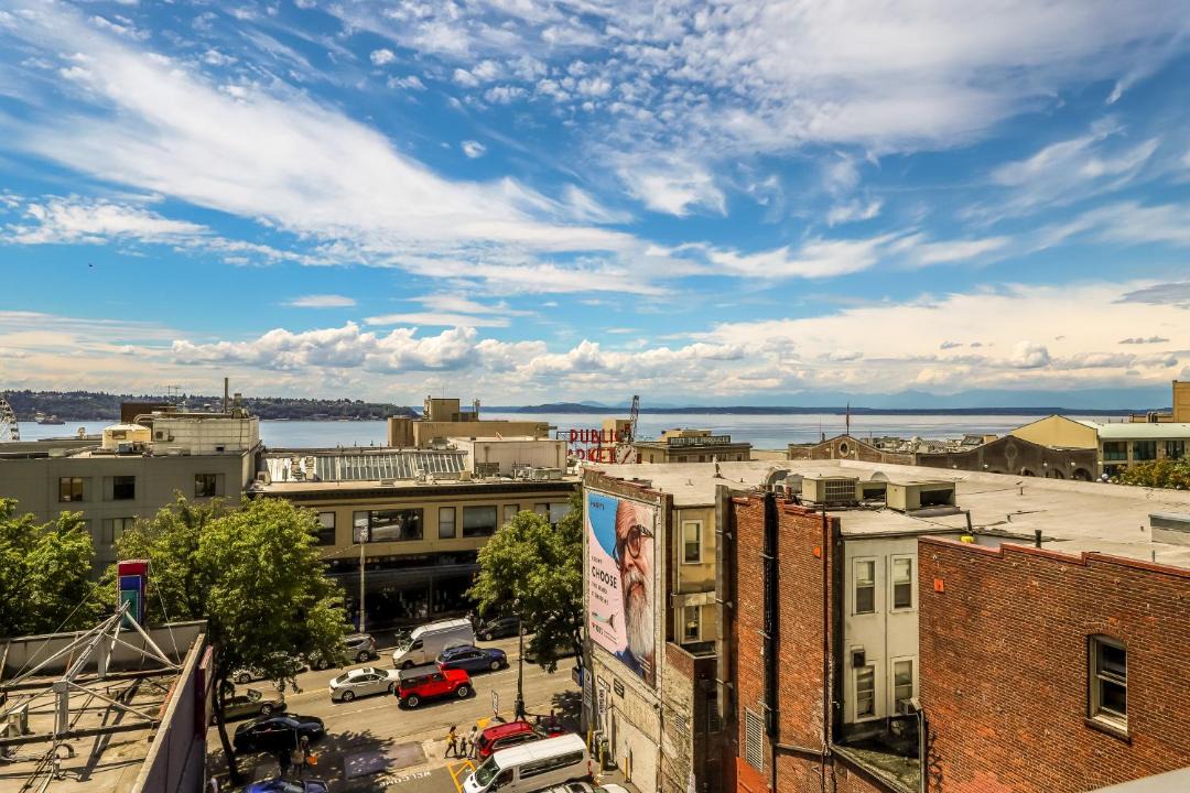 Photo of Others in Downtown Seattle