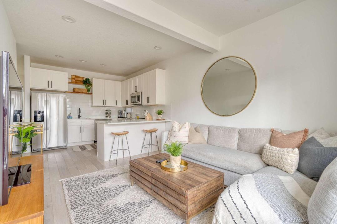 Photo of Others in Hosford-Abernethy