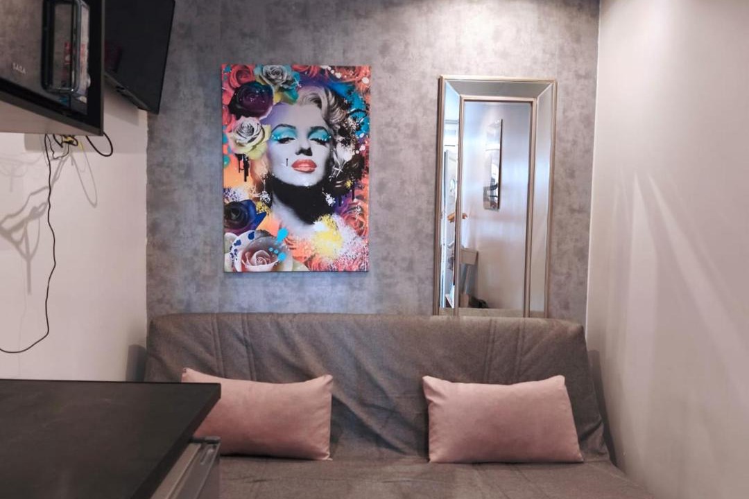 Photo of Others in Passy