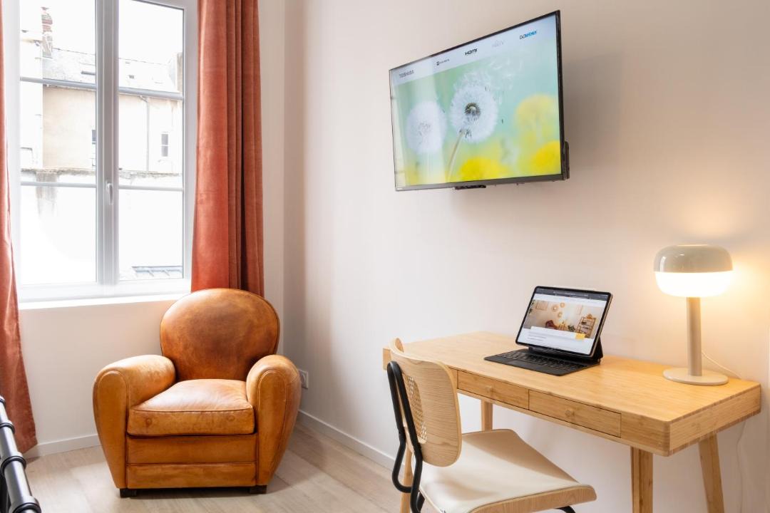 Photo of Livingroom in Colombier - Champ de Mars