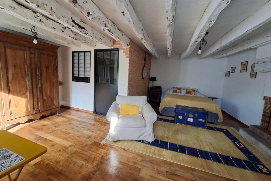 Photo of Others in La Croix-Hellean