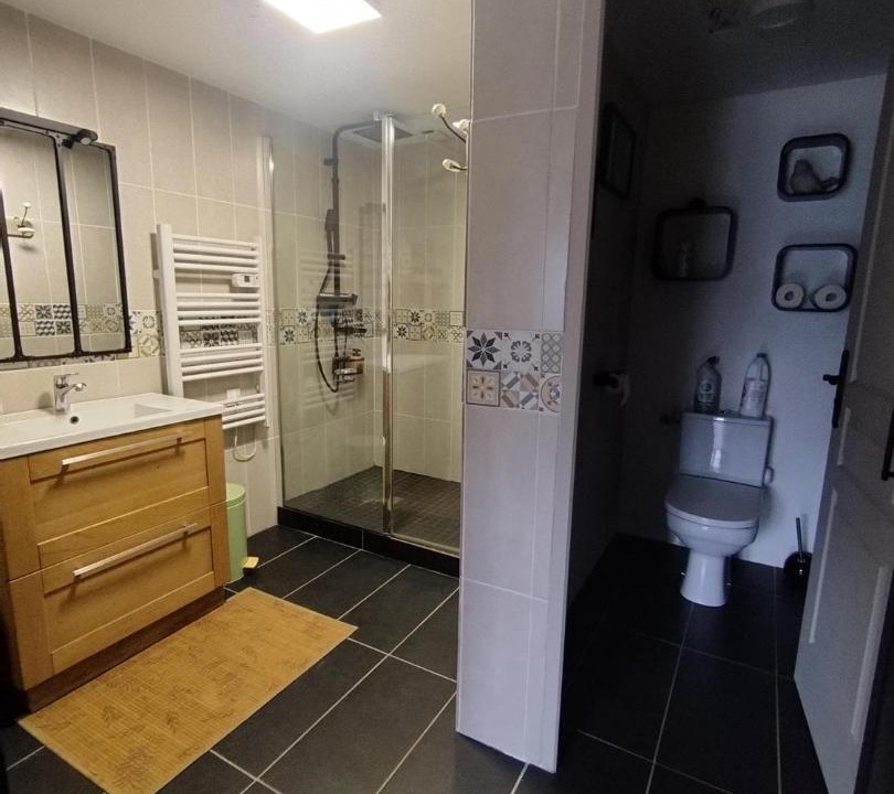 Photo of Bathroom in La Croix-Hellean