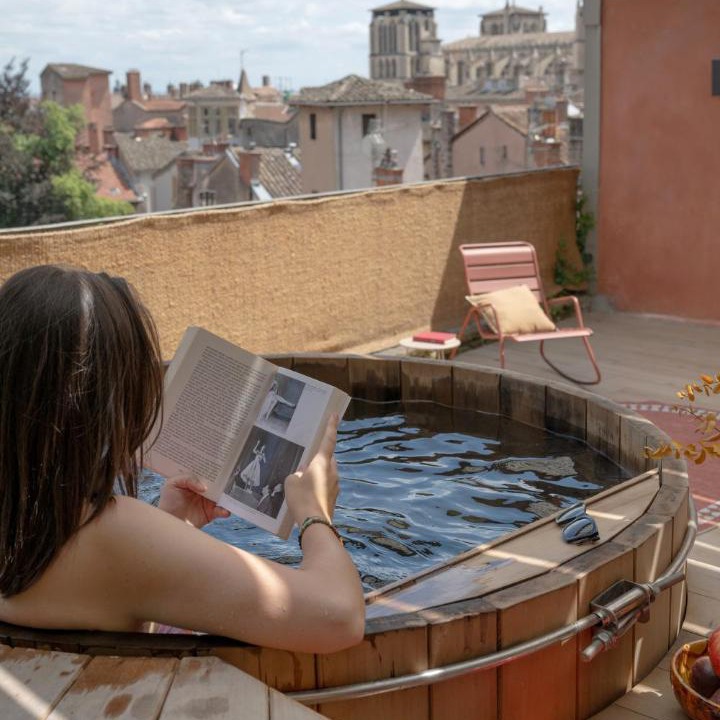 Photo of Others in Old Lyon