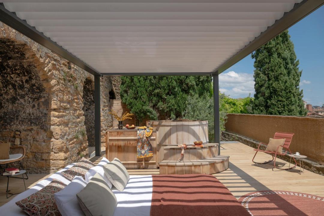 Photo of Others in Old Lyon